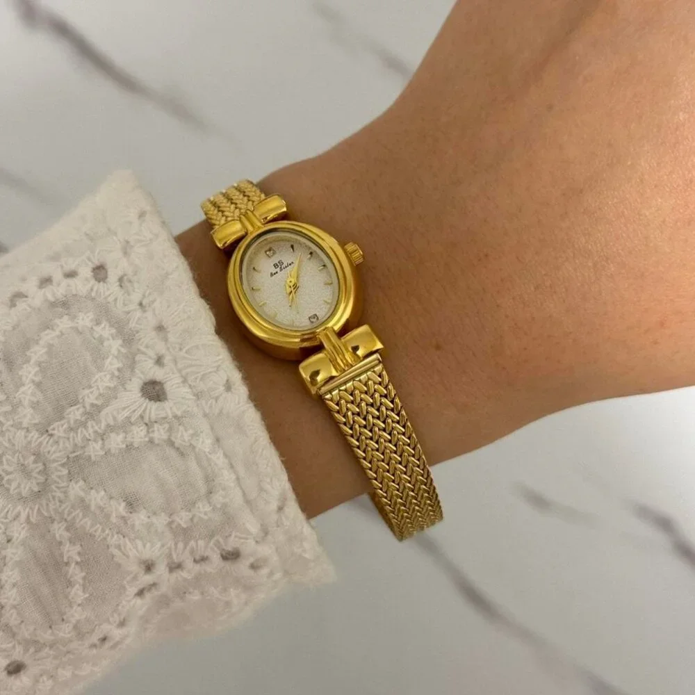 Sku0453 Retro Gold White dial Women Casual Bracelet Oval‎ Watch + gift bag